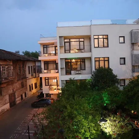Gorgeous Flat Near Hadrian's Gate *