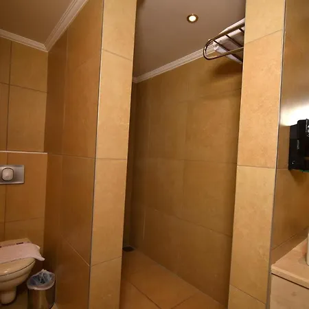 Gorgeous Flat Near Hadrian's Gate